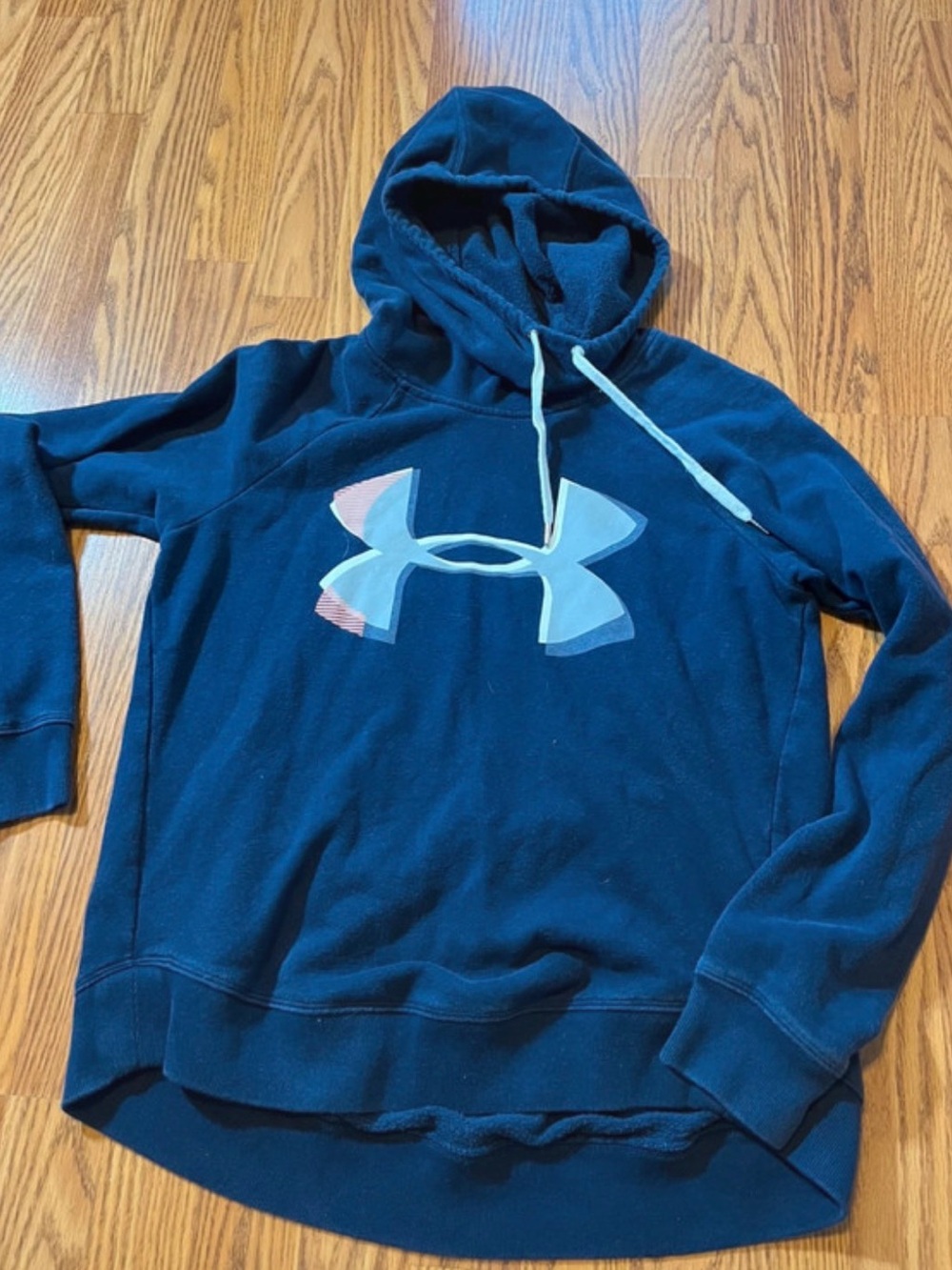 Ladies Under Armour Hoodie size Small
